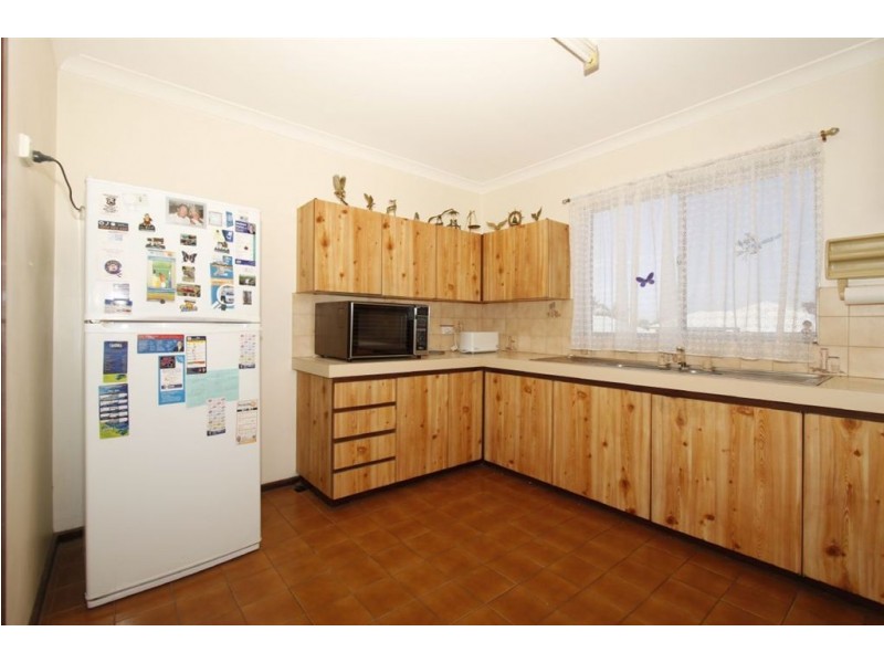 40 Hartley Street, Coolbellup WA 6163