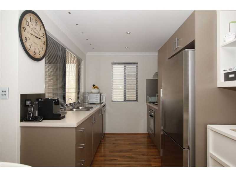 38 Peppermint Gardens, Aubin Grove WA 6164