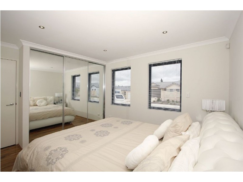 38 Peppermint Gardens, Aubin Grove WA 6164