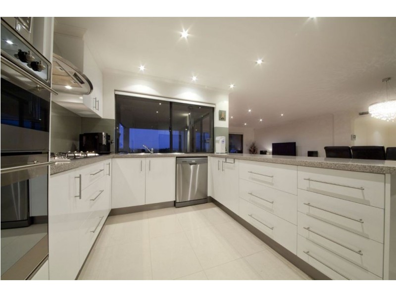 13 Tindal Avenue, Yangebup WA 6164