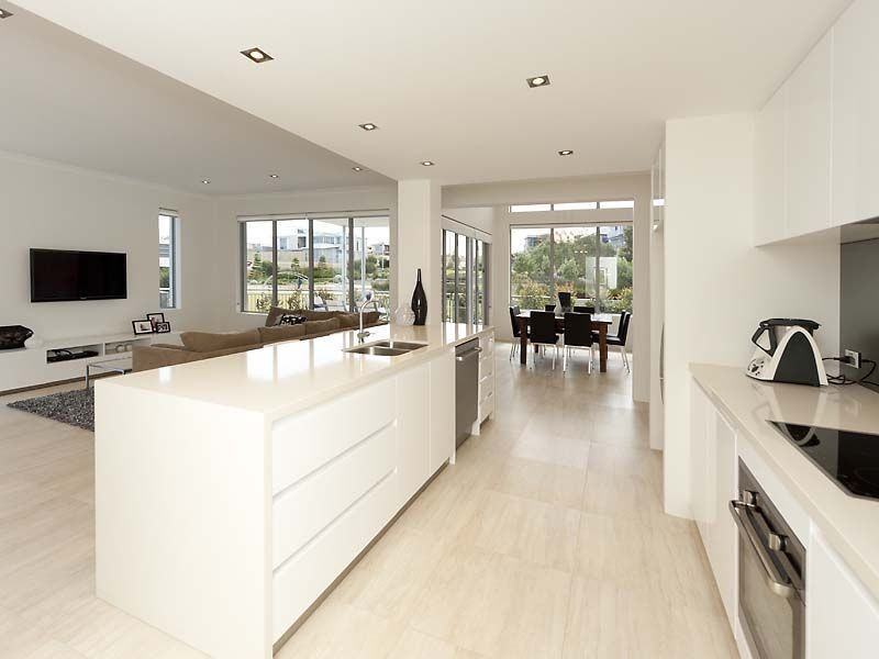 14 Huntress Avenue, North Coogee WA 6163