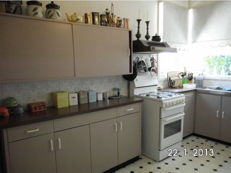 24 Leece Street, Coolbellup WA 6163