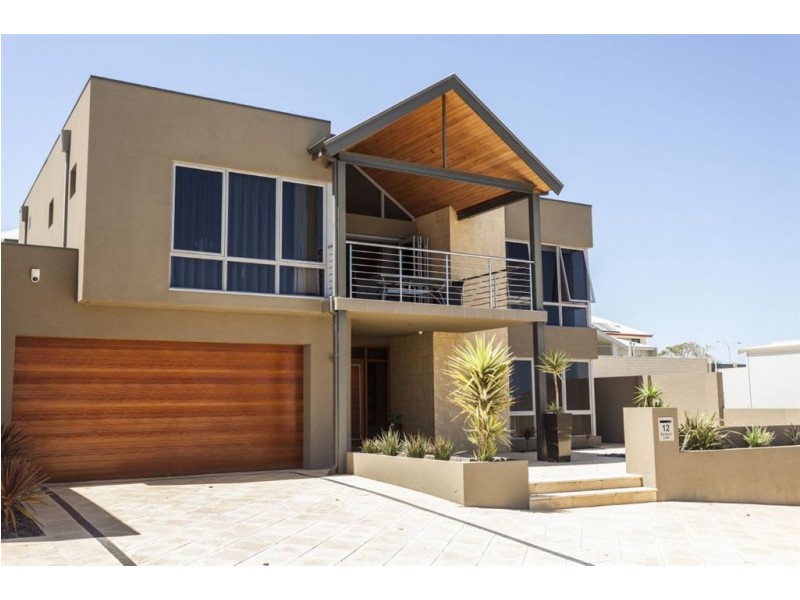 12 Patriot Link, North Coogee WA 6163