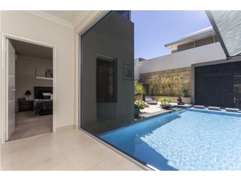 12 Patriot Link, North Coogee WA 6163