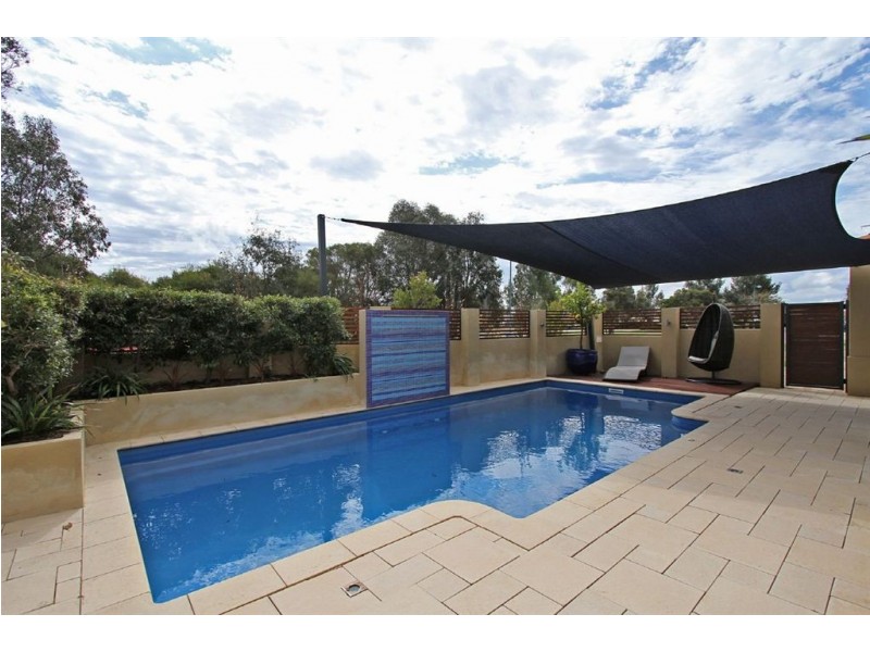 18 Kurrajong Approach, Atwell WA 6164