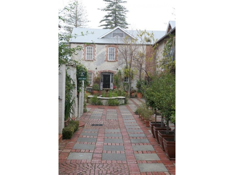 3/17 Essex Street, Fremantle WA 6160