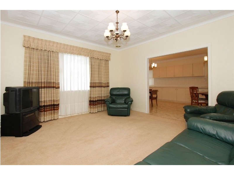 34 Forrest Road, Hamilton Hill WA 6163