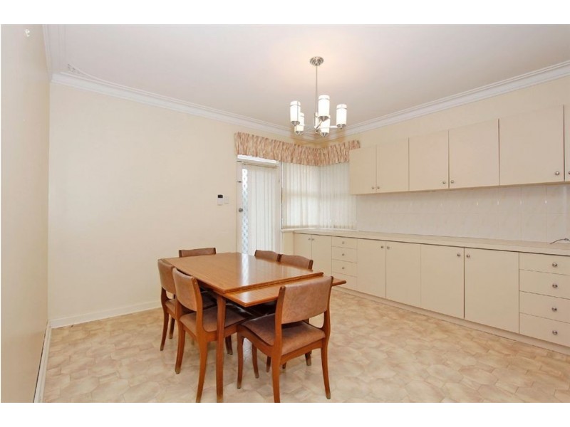 34 Forrest Road, Hamilton Hill WA 6163