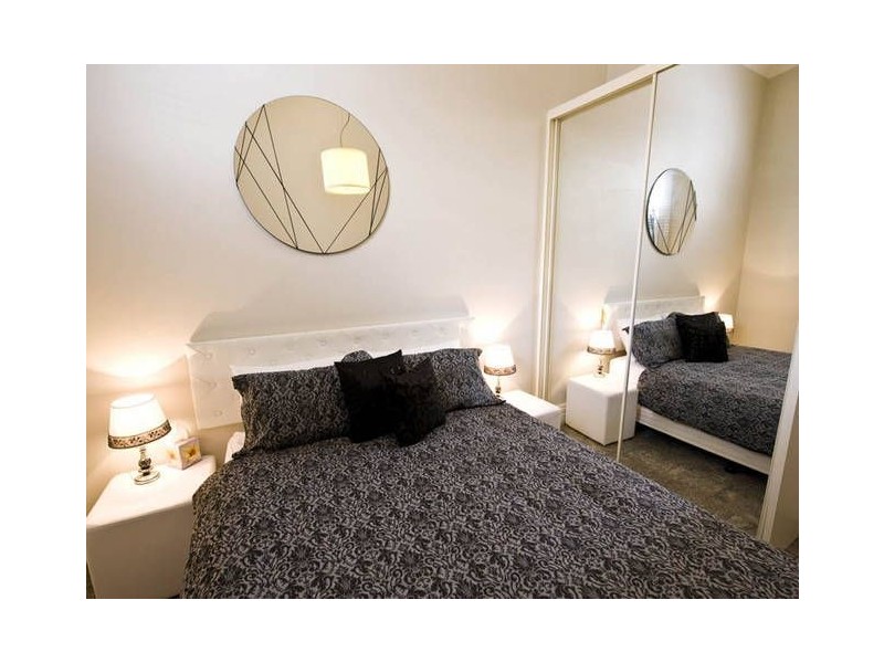 3/8 Collie Street, Fremantle WA 6160