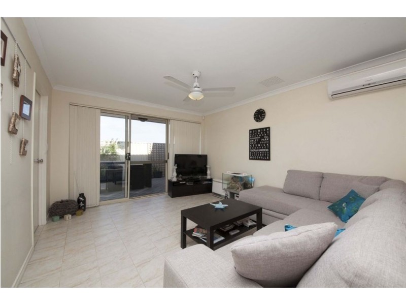8/16 Bonito Place, Yangebup WA 6164