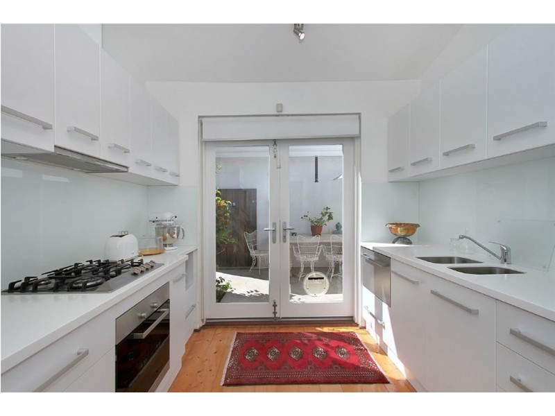 18 Nairn Street, Fremantle WA 6160