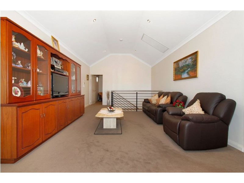 16 Capri Rise, Yangebup WA 6164