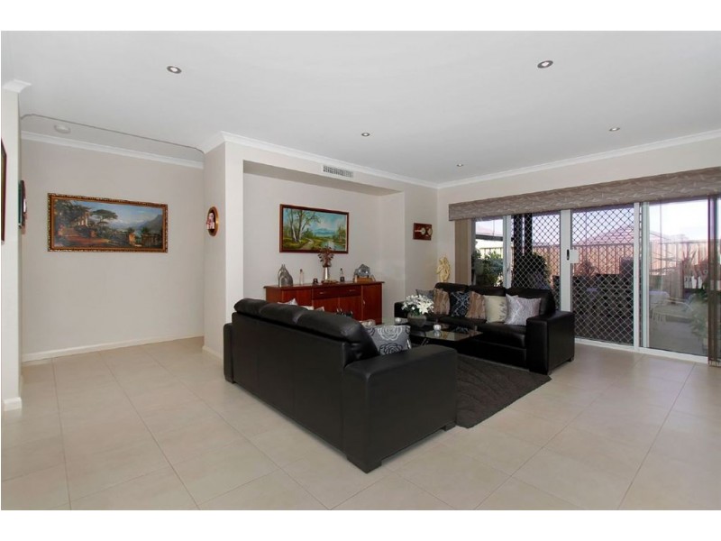 16 Capri Rise, Yangebup WA 6164