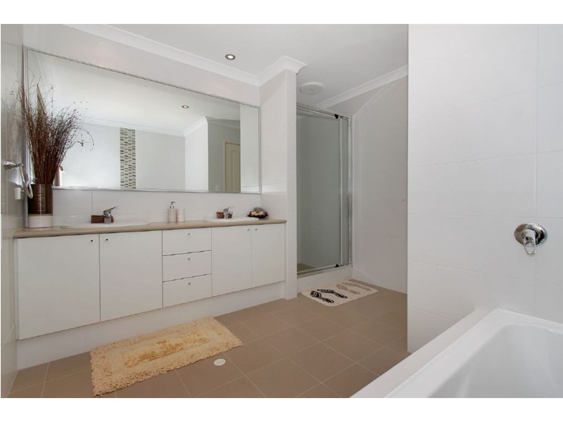 16 Capri Rise, Yangebup WA 6164