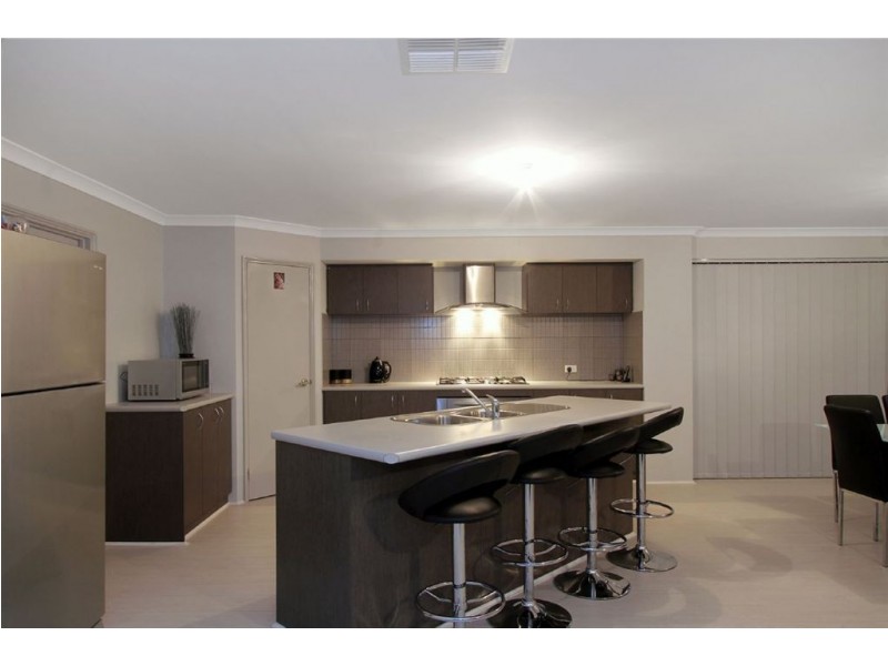 30 Marseille Gardens, Piara Waters WA 6112