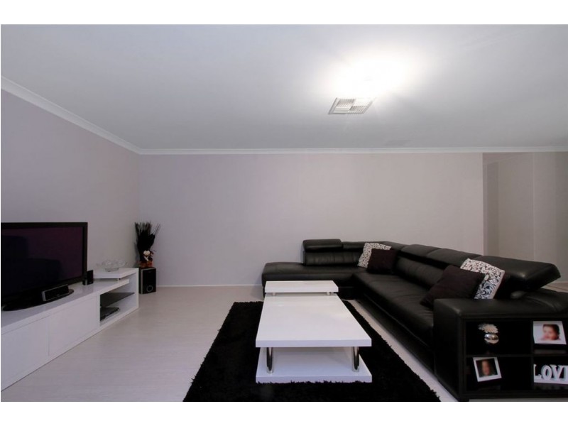 30 Marseille Gardens, Piara Waters WA 6112