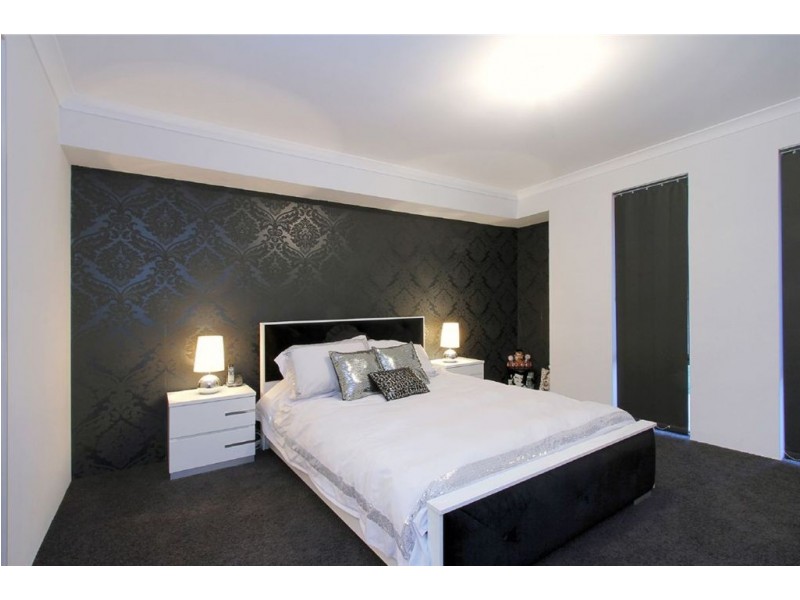 30 Marseille Gardens, Piara Waters WA 6112