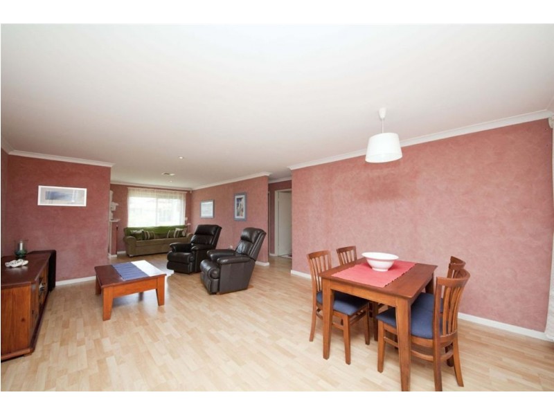 25 Ballard Mews, Success WA 6164