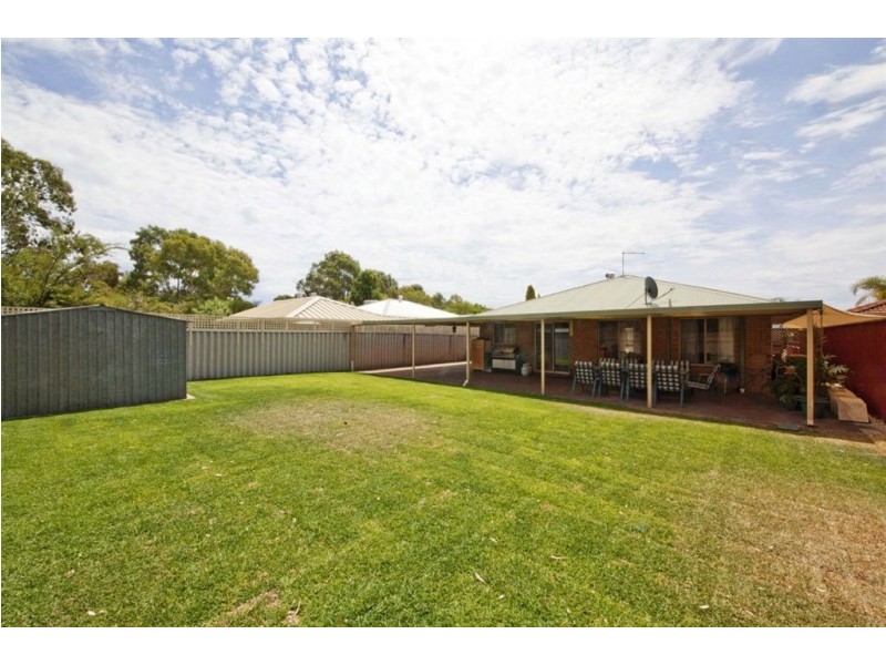 25 Ballard Mews, Success WA 6164