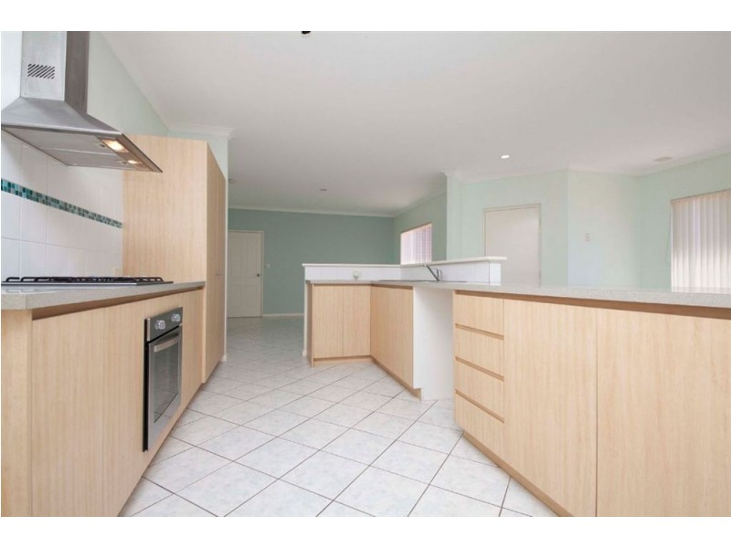 2/19 Mell Road, Spearwood WA 6163