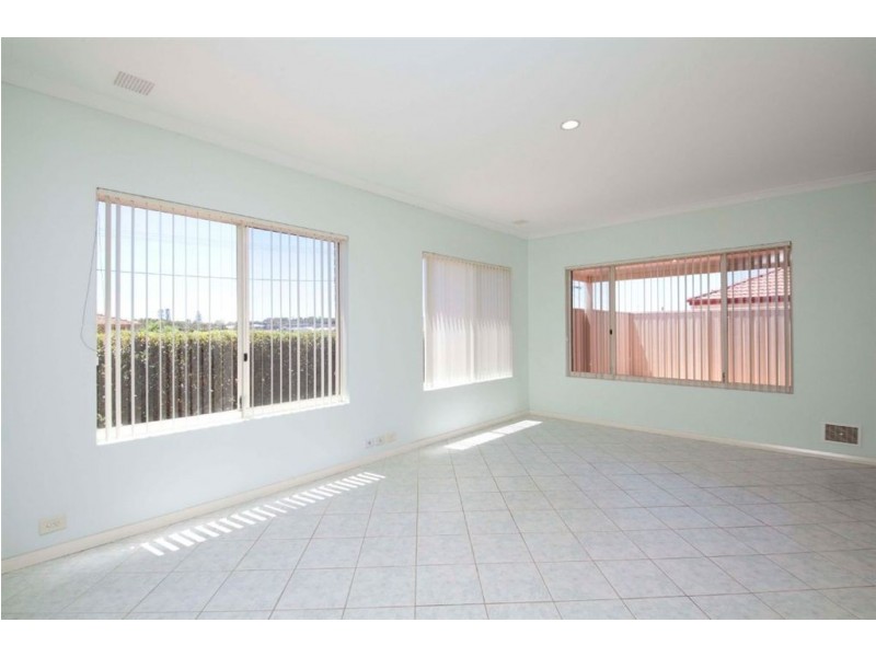 2/19 Mell Road, Spearwood WA 6163