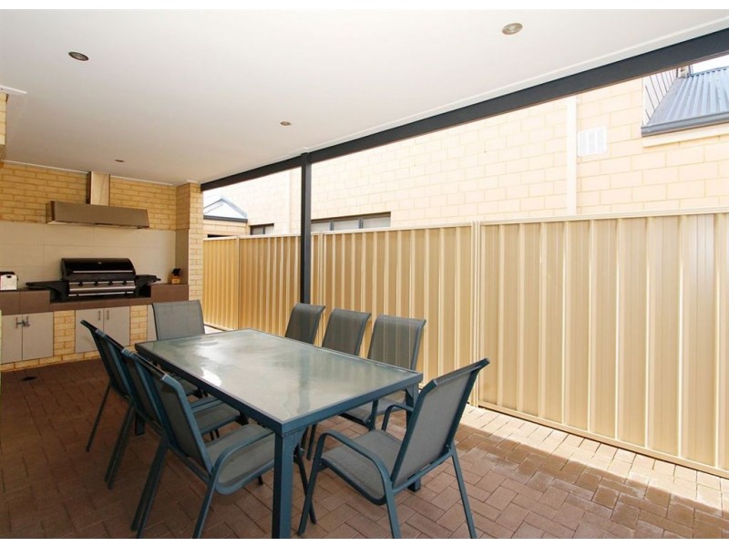 7 Friarbird Terrace, Beeliar WA 6164