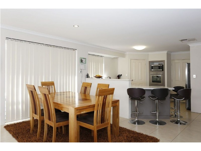 30 Seascapes Boulevard, Halls Head WA 6210