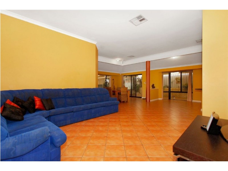 17 Streeter Way, Beeliar WA 6164
