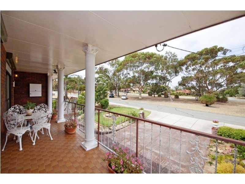 39 Aumerle Way, Spearwood WA 6163