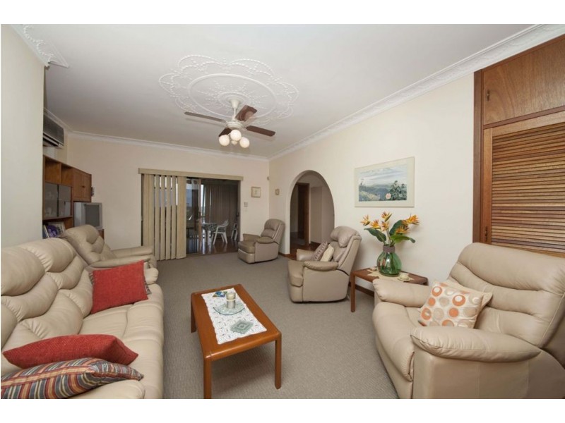 39 Aumerle Way, Spearwood WA 6163