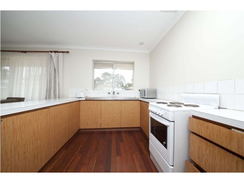 20 Fox Street, Spearwood WA 6163