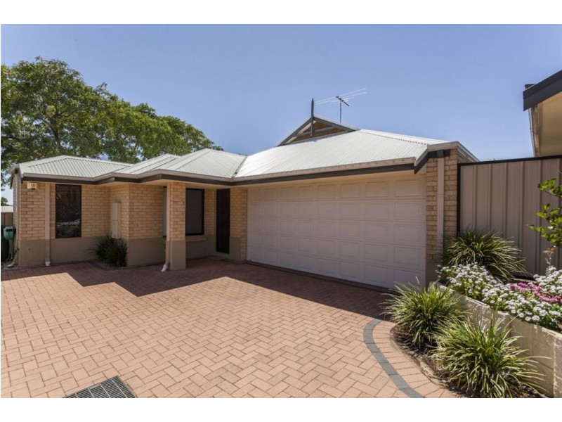 25c Anka Gardens, Munster WA 6166