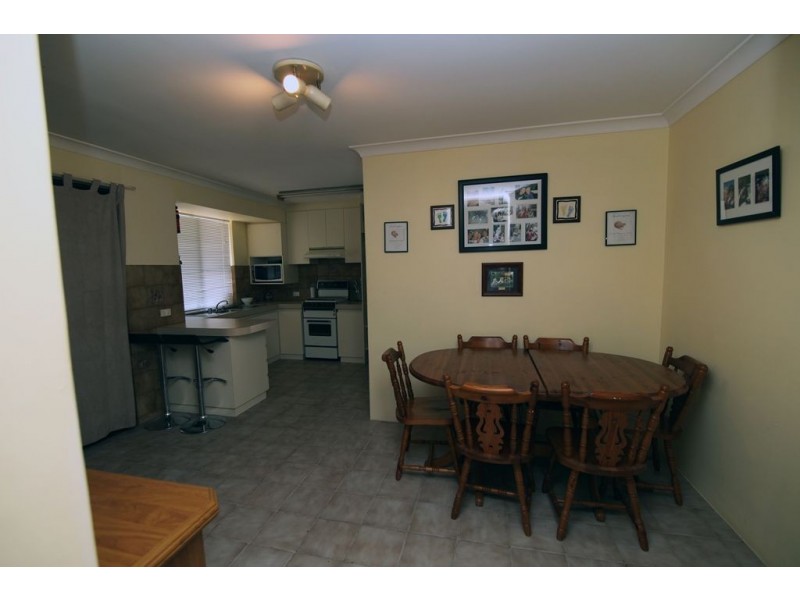 12 Stillwater Gardens, South Lake WA 6164