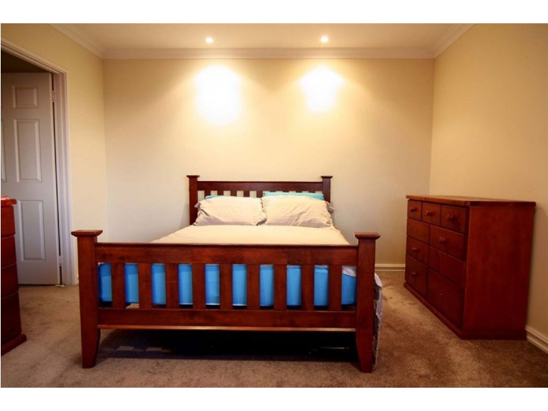 15 Castellon Crescent, Coogee WA 6166