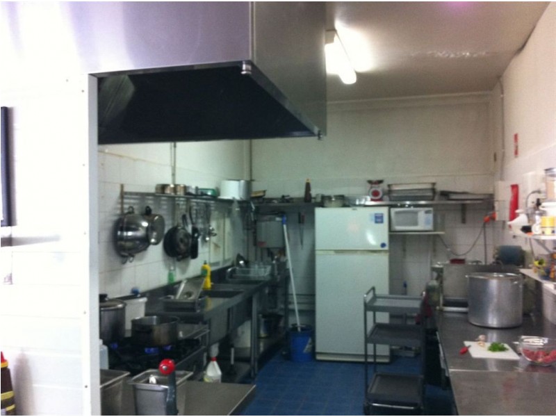 1/8 Simms Road, Hamilton Hill WA 6163