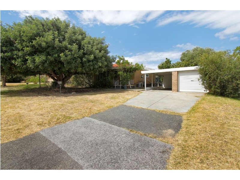 8 Joyce Avenue, Hamilton Hill WA 6163