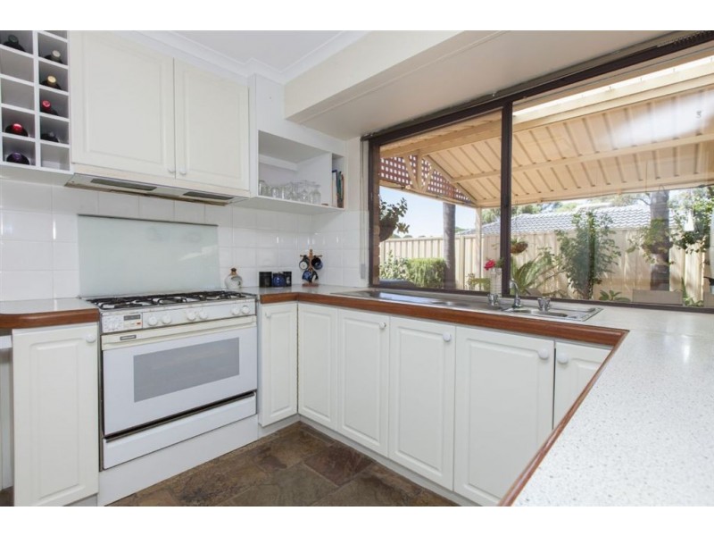 22 Gillett Drive, Kardinya WA 6163