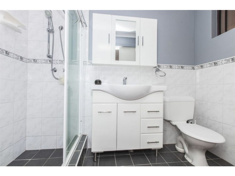 22 Gillett Drive, Kardinya WA 6163