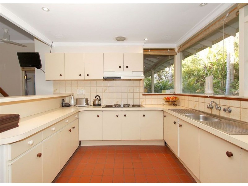 35 Bromley Road, Hilton WA 6163