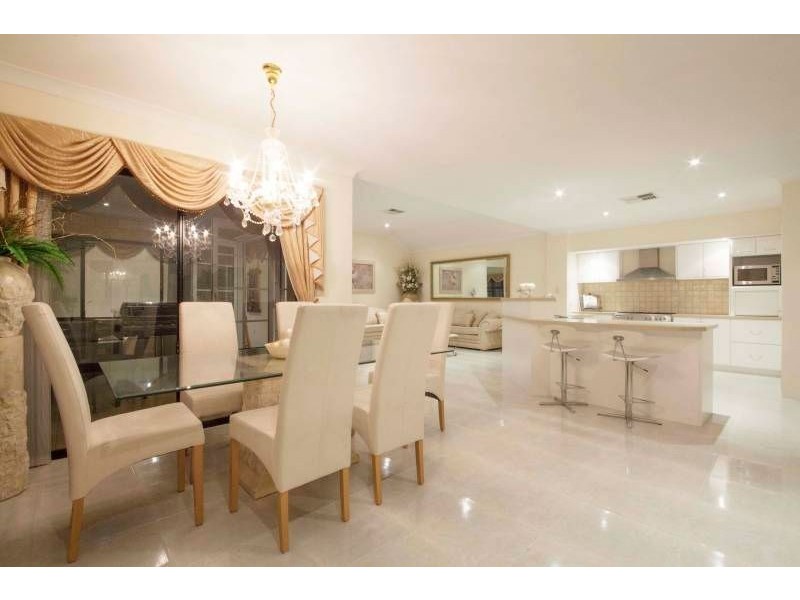 3 Aurora Drive, Atwell WA 6164