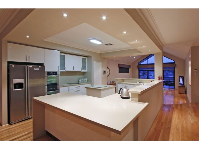 19 Hayward Parade, Coogee WA 6166