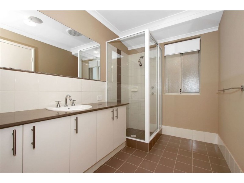 66 Johnsonia Bend, Hammond Park WA 6164