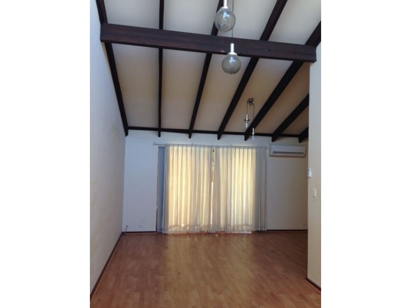 8/300 Preston Point Road, Attadale WA 6156