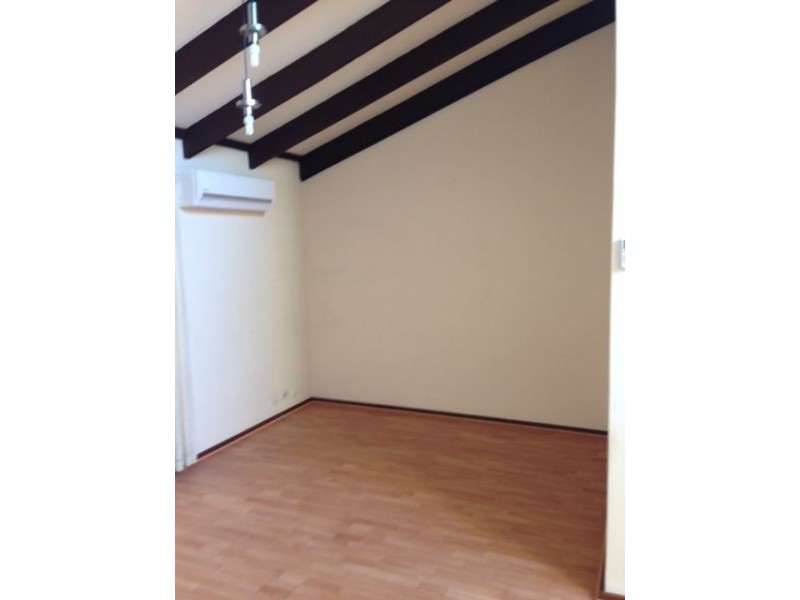 8/300 Preston Point Road, Attadale WA 6156