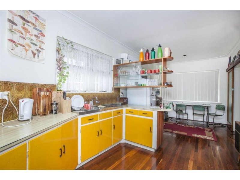 13 Aberle Street, Hamilton Hill WA 6163