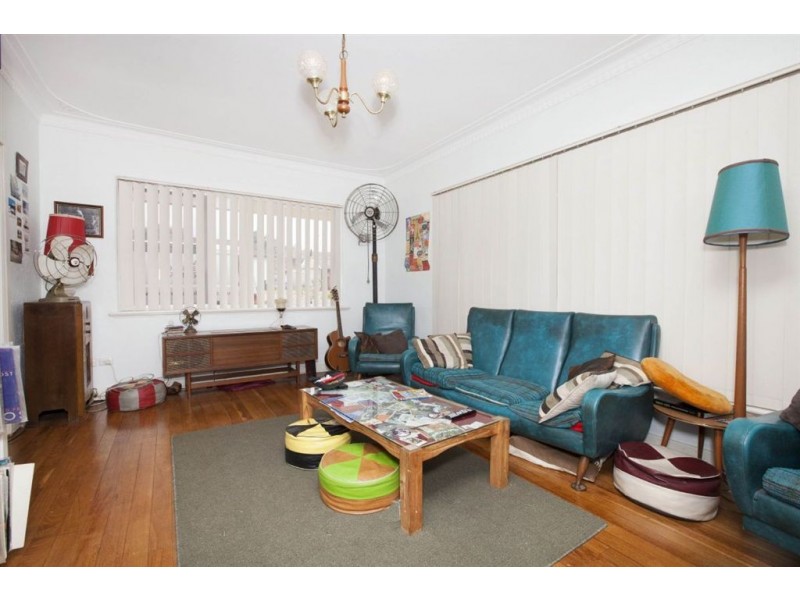 13 Aberle Street, Hamilton Hill WA 6163