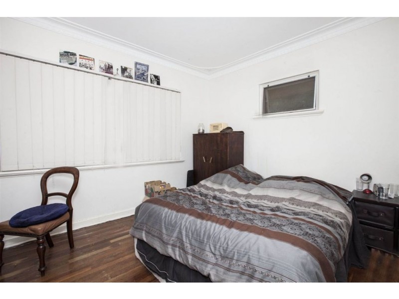 13 Aberle Street, Hamilton Hill WA 6163