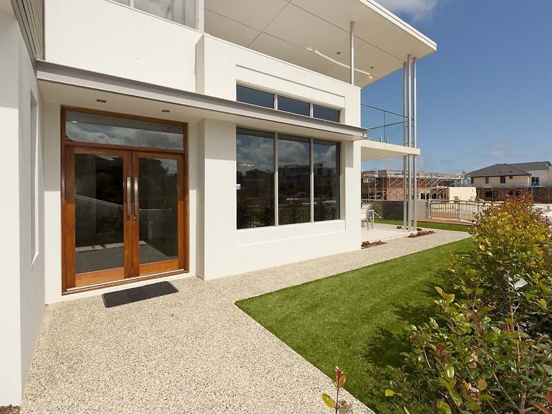 14 Huntress Avenue, North Coogee WA 6163