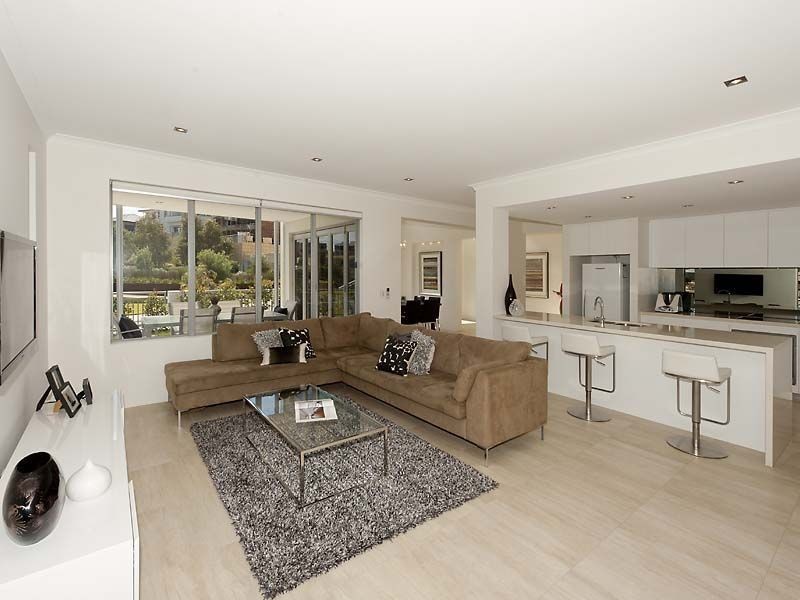 14 Huntress Avenue, North Coogee WA 6163