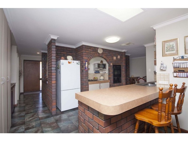 66 Marvell Avenue, Munster WA 6166